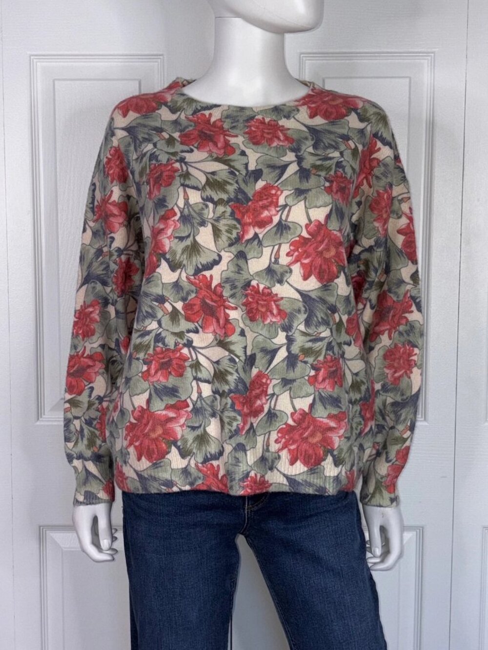 women's floral Knit sweater large